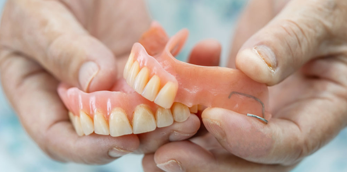 Complete-&-Partial-Dentures